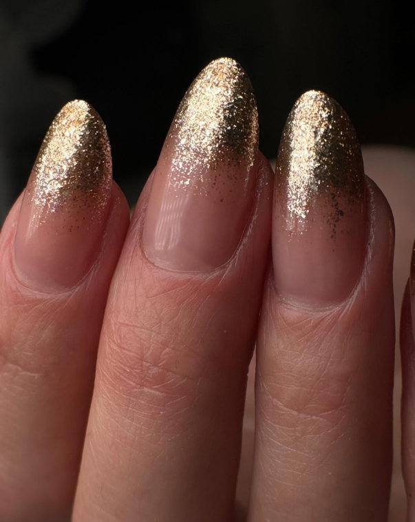 gold ombre nails