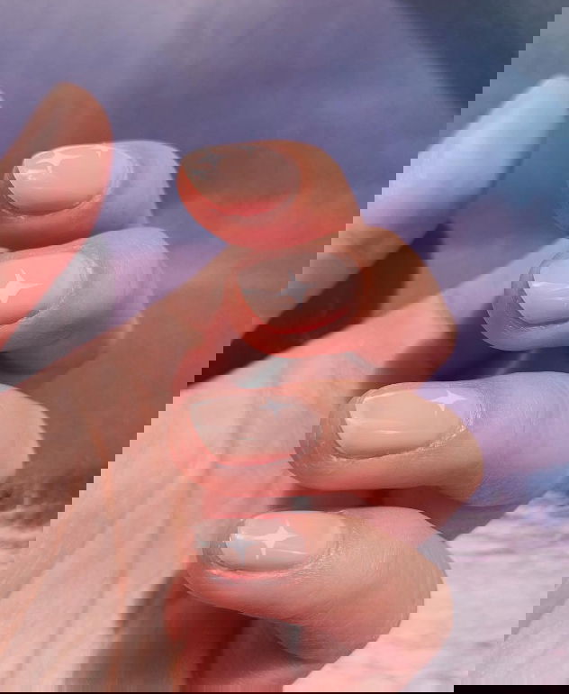 nude nails with simple stars jess