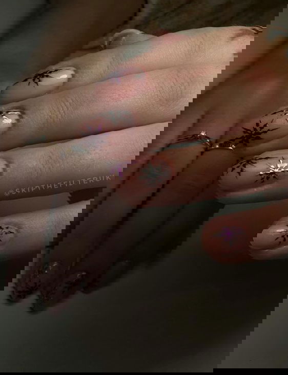 nude snowflake nails