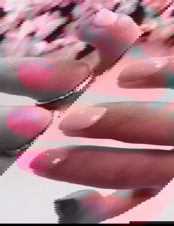 shades of pink nails