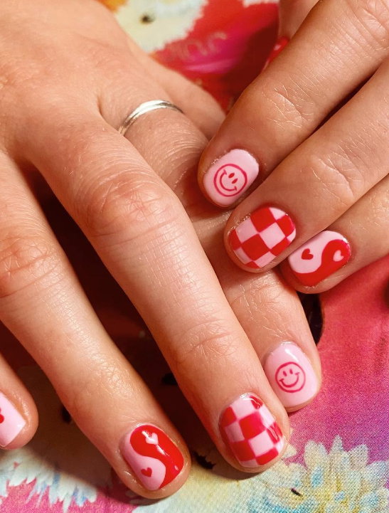 mismatched short nails