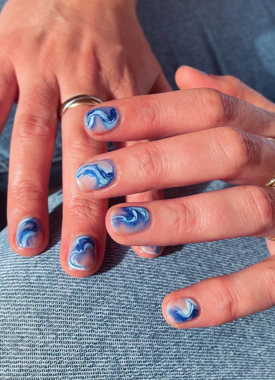 short water nails blue