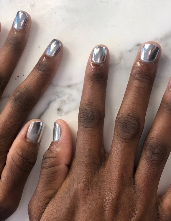 short mirror nails
