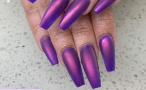 45 of the *Best* Chrome Nail Designs for a Polished Look