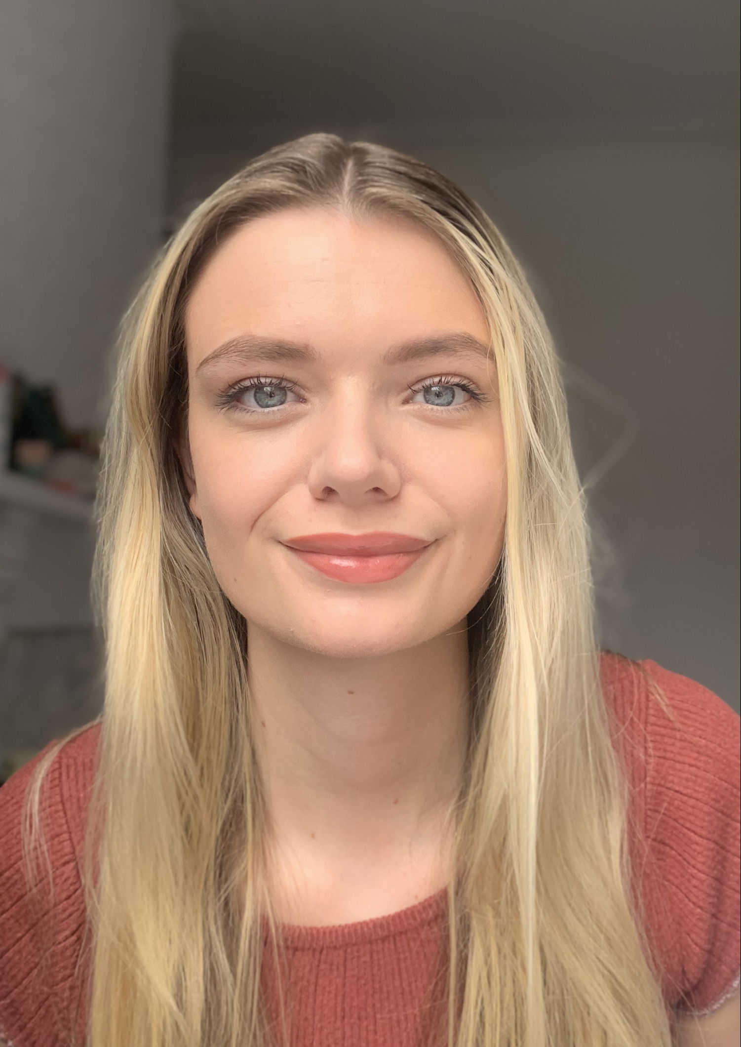 how to apply mascara