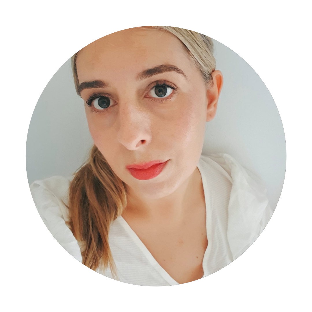 Sally circle image | Live That Glow winter skin moisturisers sally