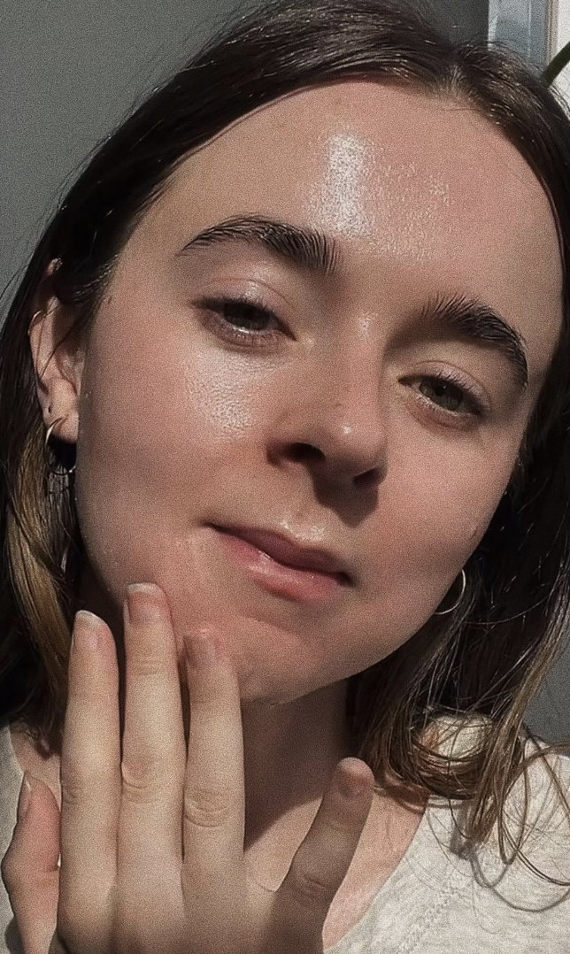 | Live That Glow Journalist Grace Day after using an LED mask