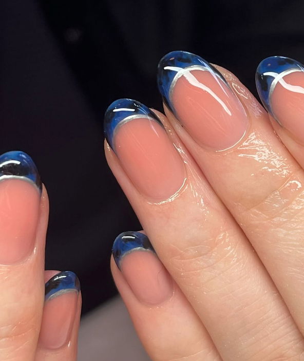 black french tip nails