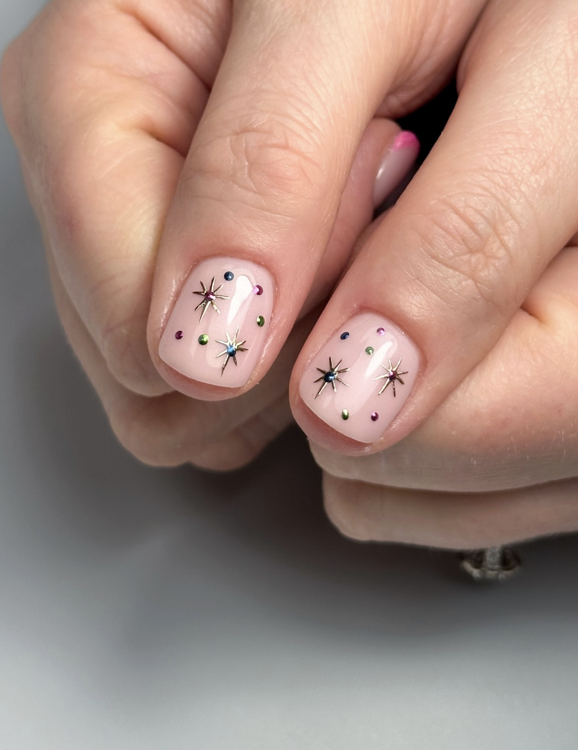 Classy stars on short nude acrylics | Live That Glow Classy stars on short nude acrylics