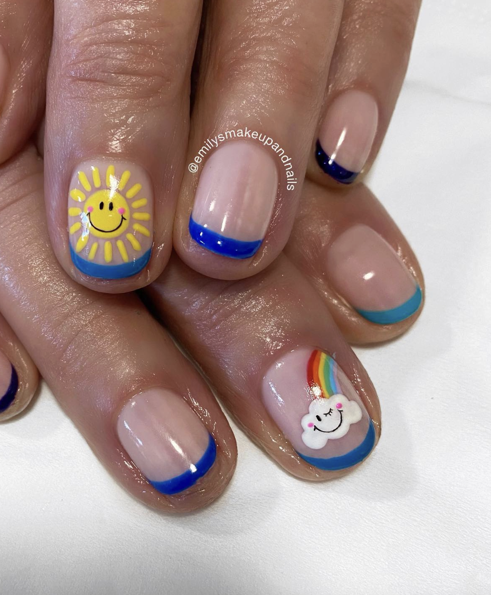 Summer sunshine short acrylics with French tips | Live That Glow Summer sunshine short acrylics with French tips