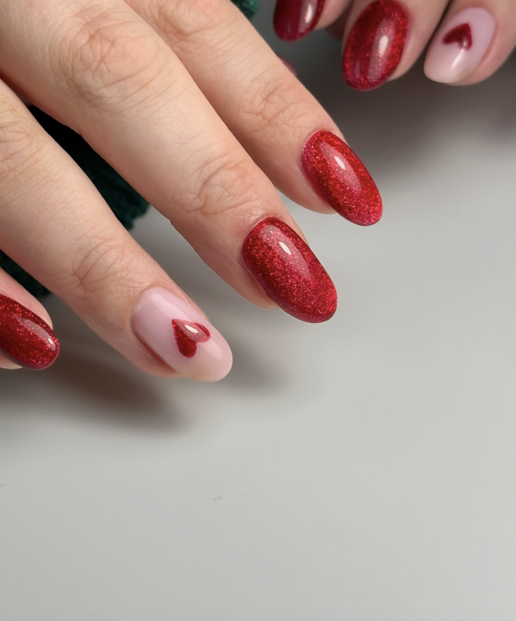 Long velvet red nails with hearts