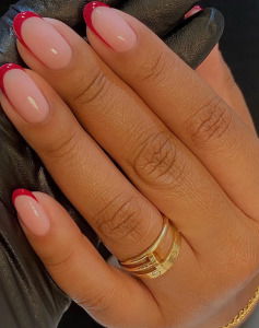 35 *Amazing* Almond French Tip Nails Worth Screenshotting