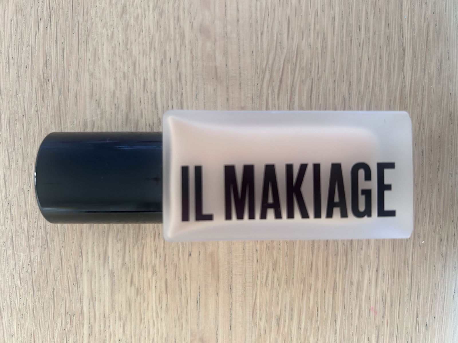 Il Makiage's foundation