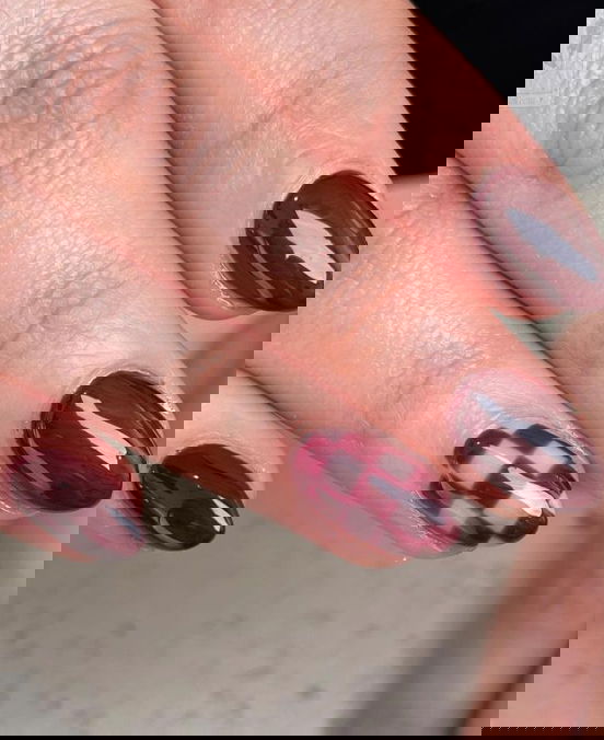 burgundy checkered nails