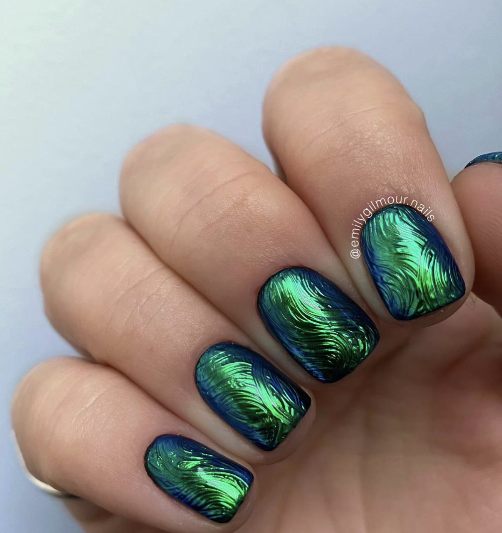 electric-green-chrome-neon-nails | Live That Glow Short square nails with textured electric green and blue chrome nail art