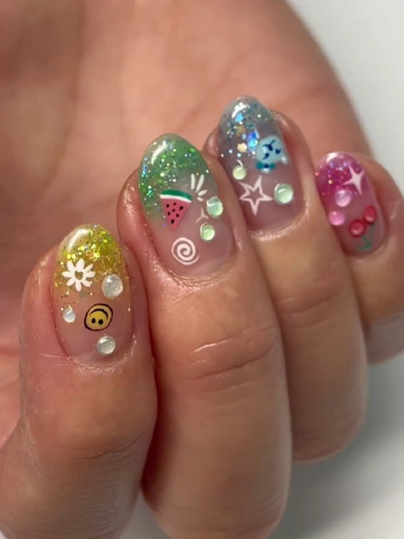 ombre glitter nails with nail art
