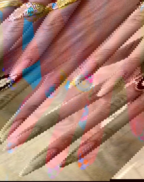 wavy french tip nails