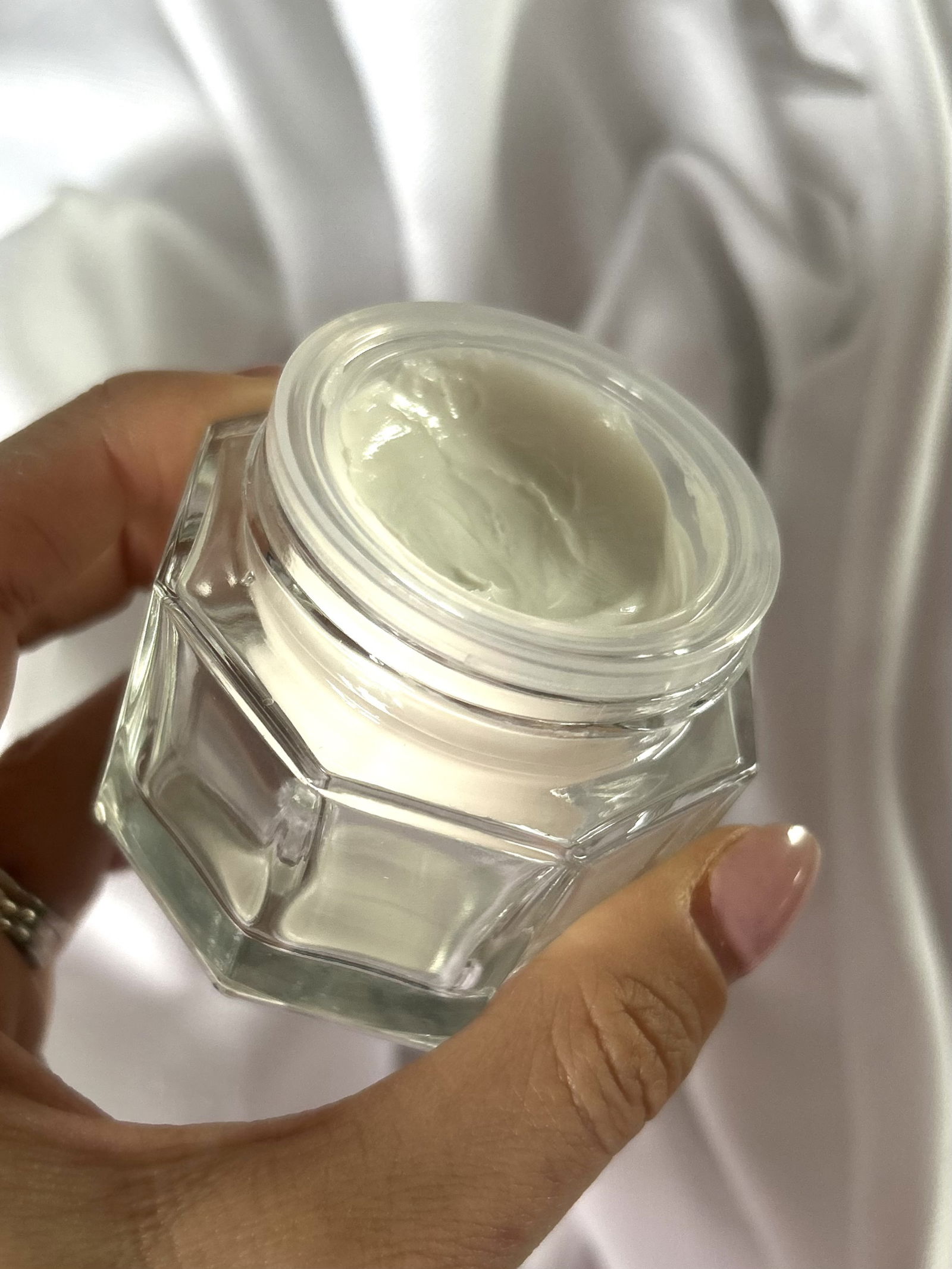 charlotte tilbury magic cream review