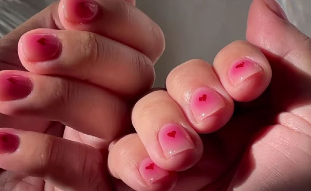 Valentines nail design red aura