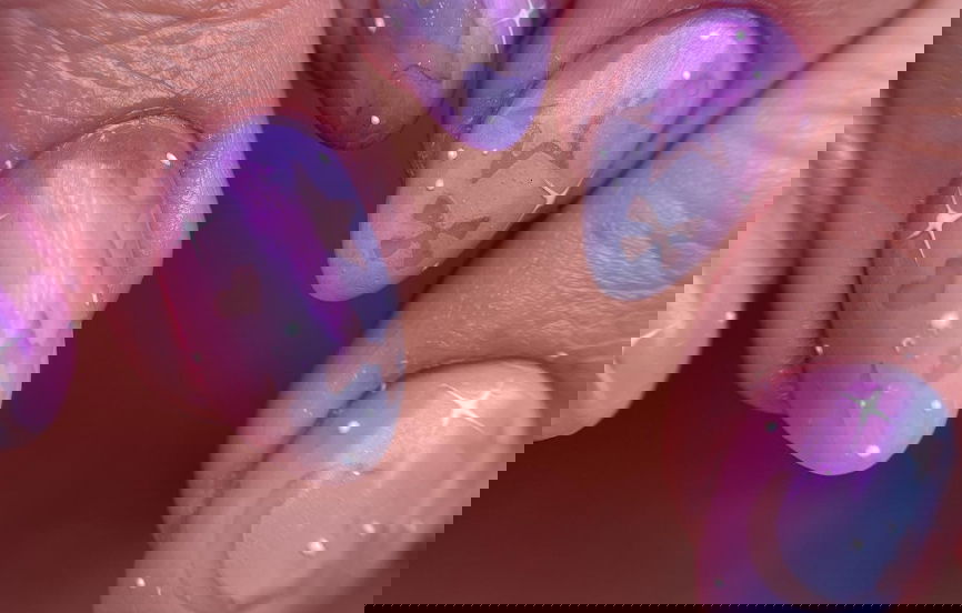 lilac chrome valentines nails