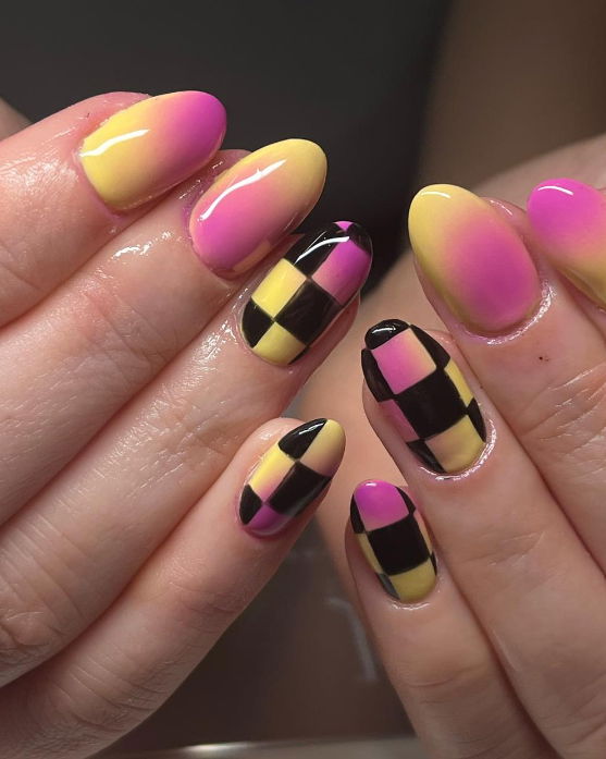 pastel ombre checkerboard nails | Live That Glow pastel ombre checkerboard nails