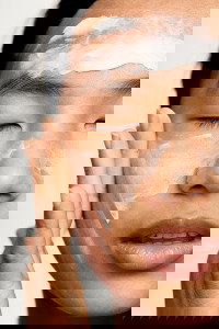 What Age Should You Really Start Using Retinol