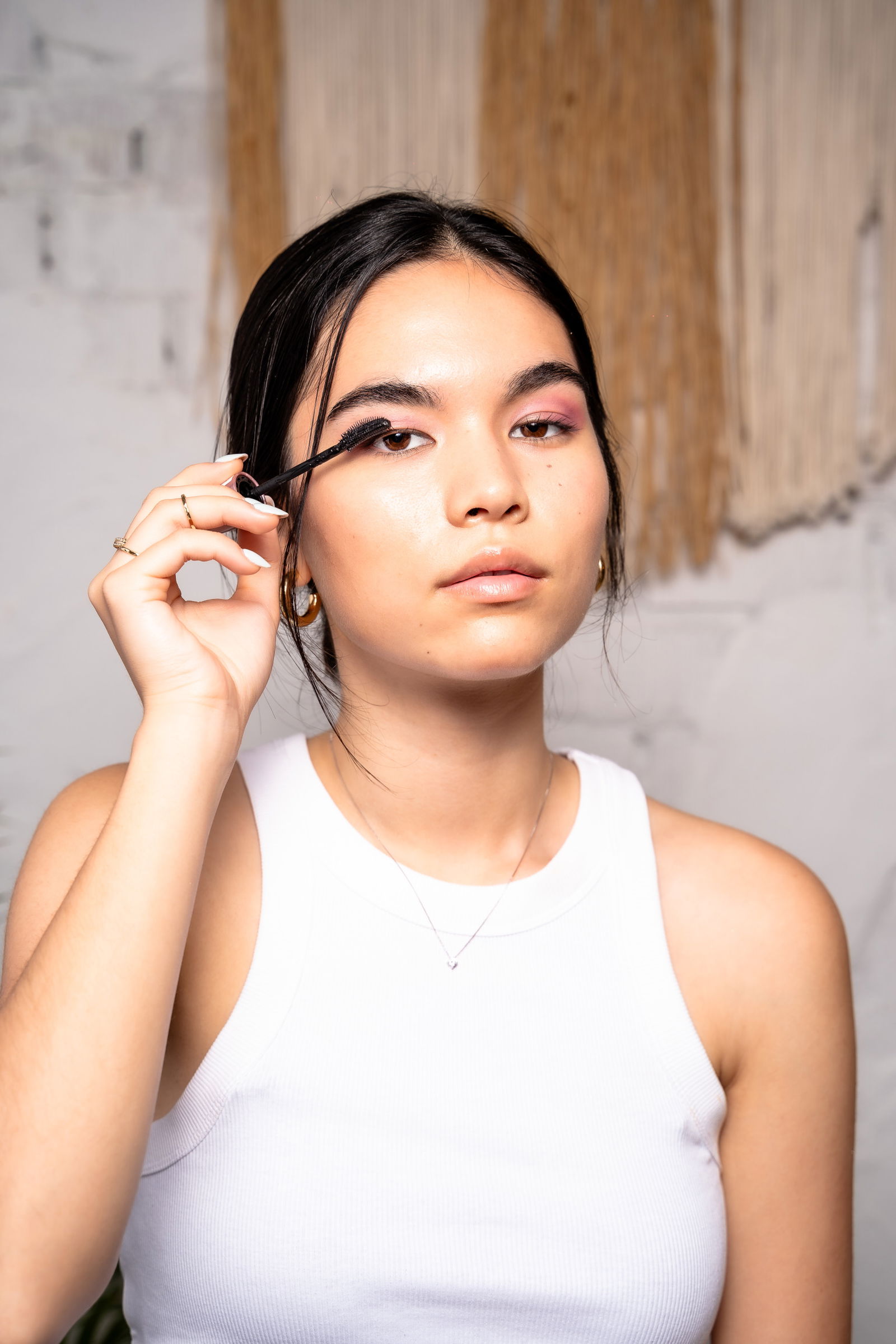 how to apply eyeshadow