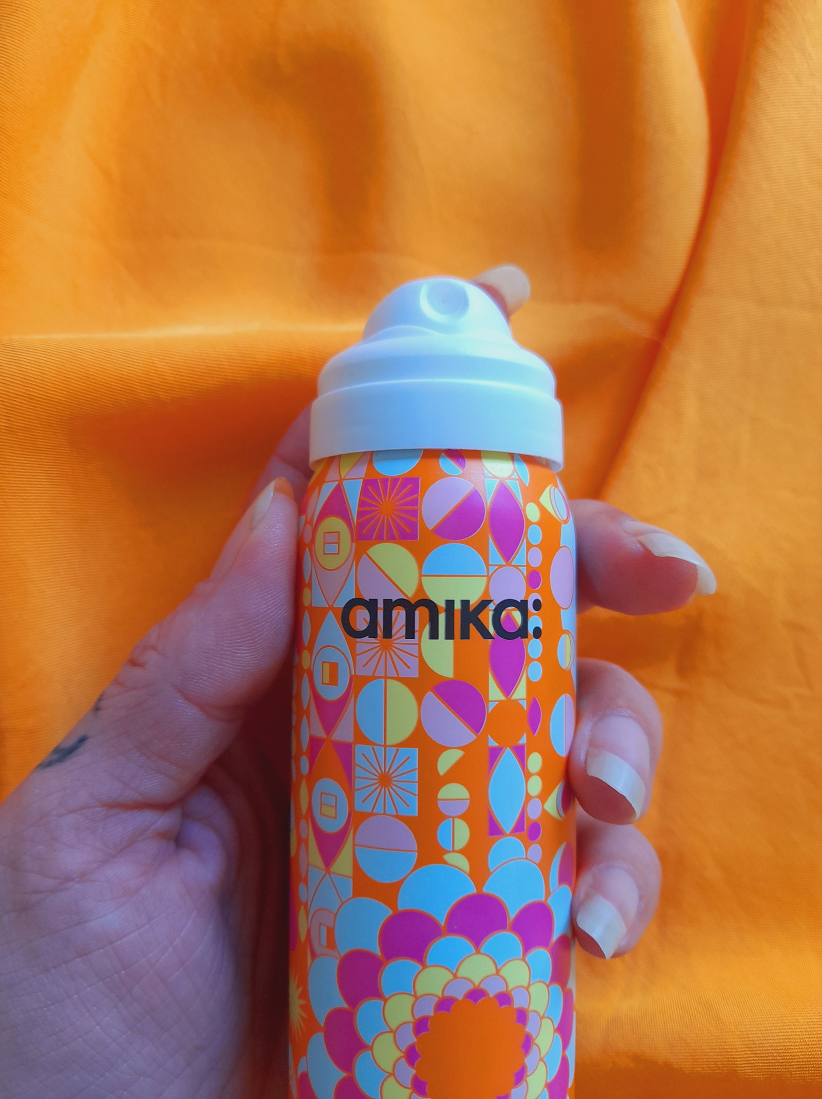 20241110_151041 | Live That Glow amika dry shampoo perk up