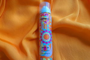 amika dry shampoo perk up