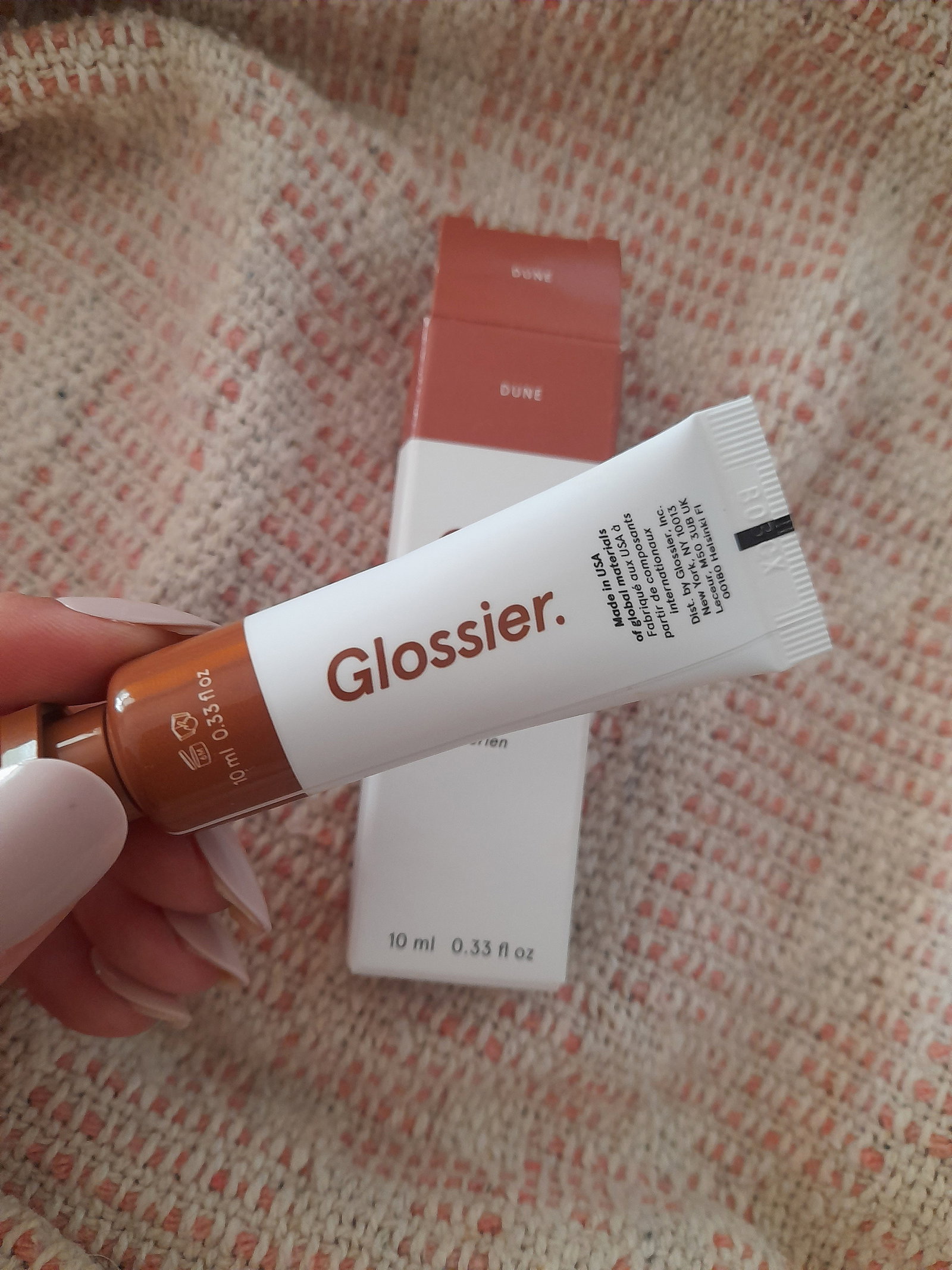 glossier cloud paint liquid bronzer
