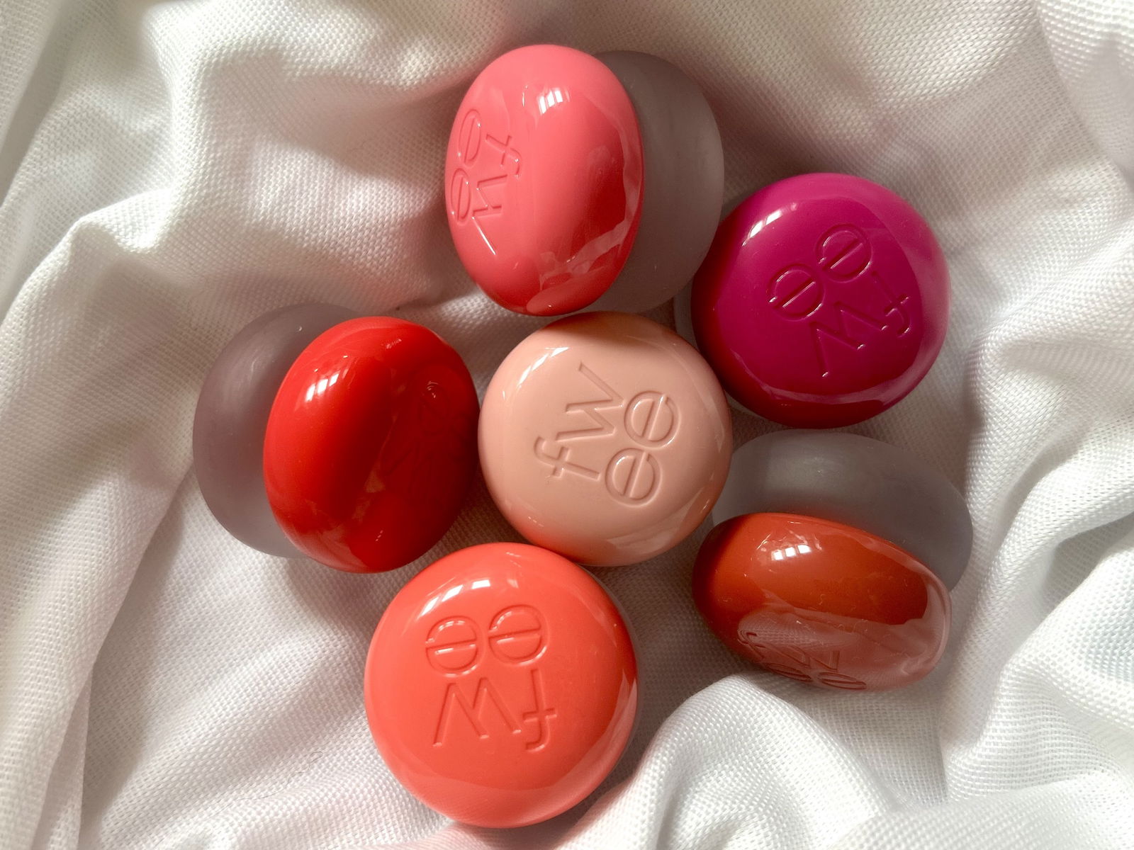 Fwee Lip & Cheek Blurry Pudding Pot collection