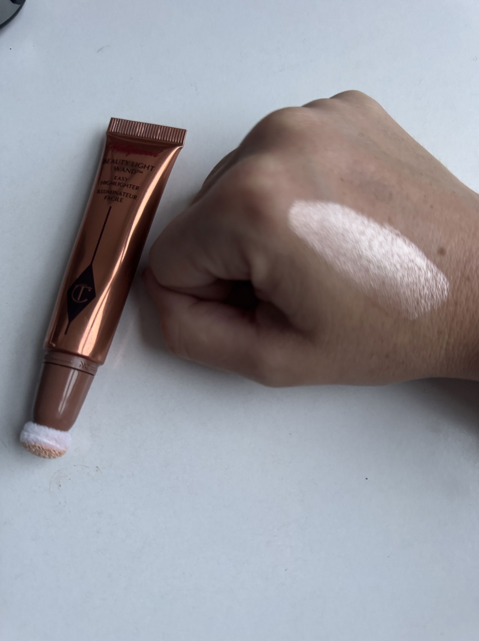 Charlotte Tilbury Beauty Light Wand Spotlight swatch