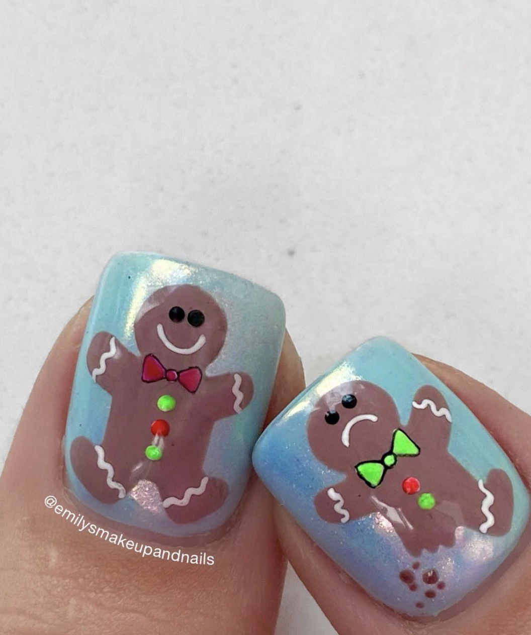 Neon gingerbread nails