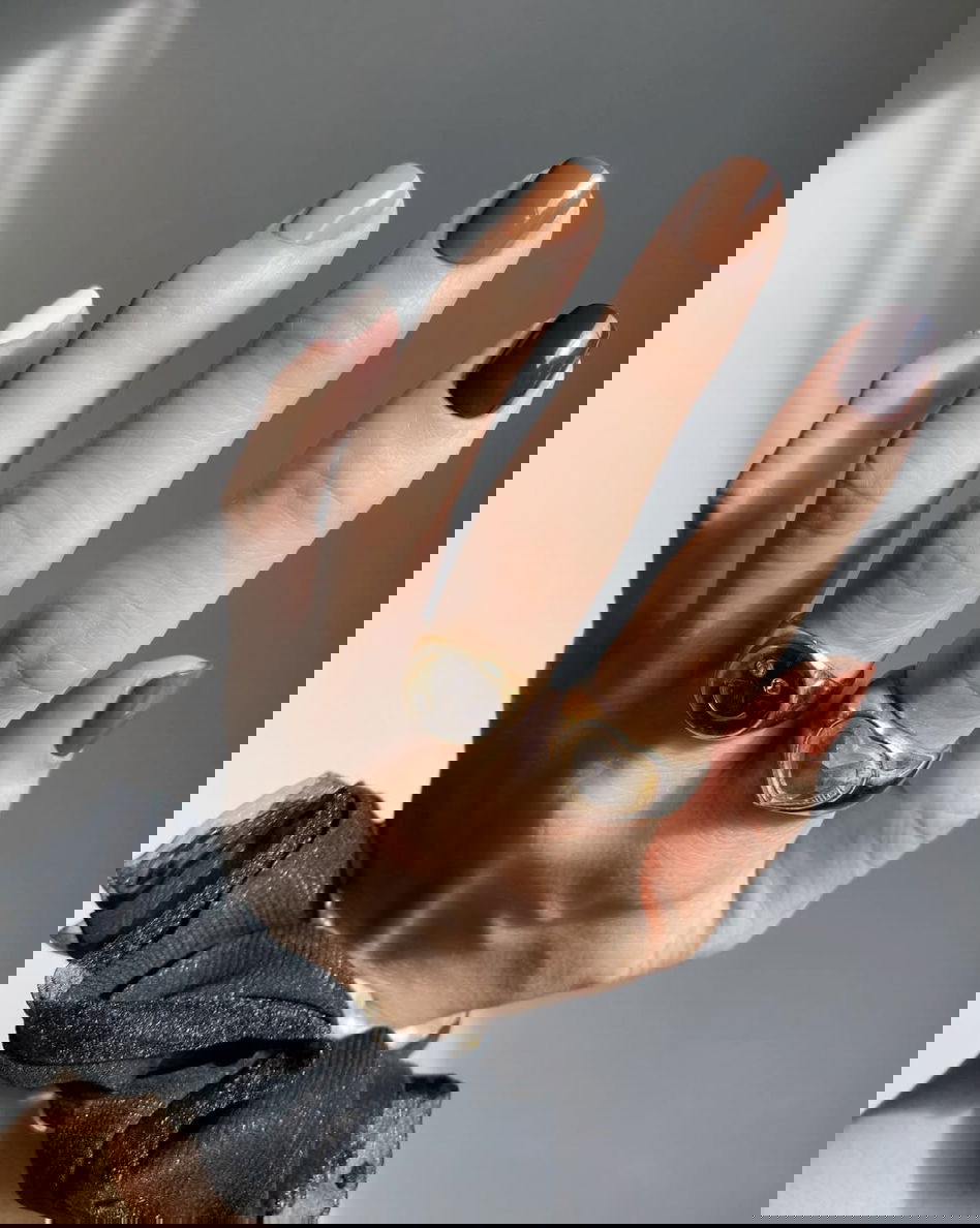 Multicoloured brown gingerbread nails