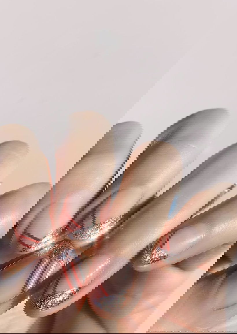 Spiced gingerbread nails