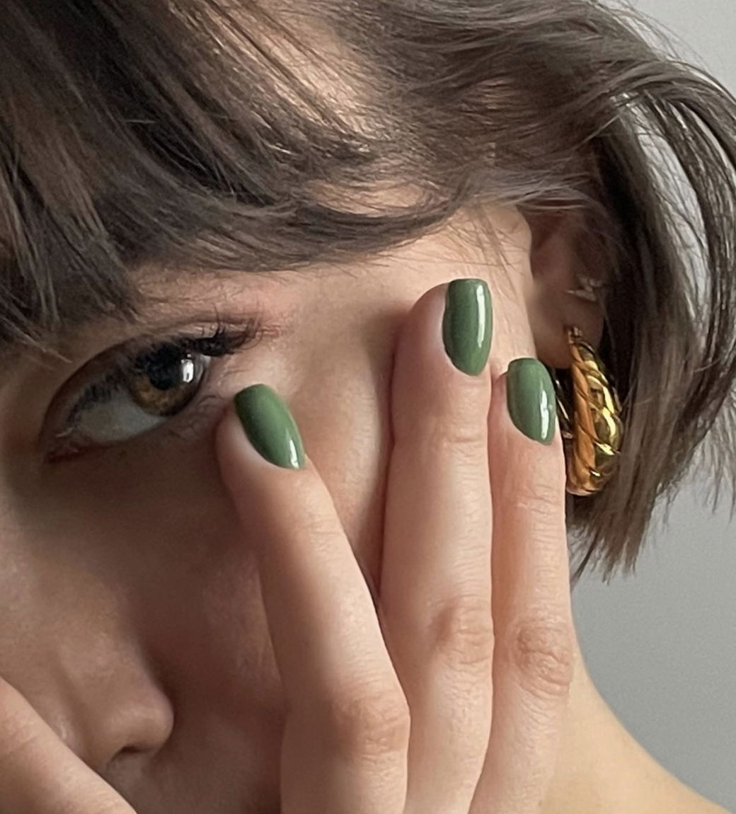 Forest green Christmas nails