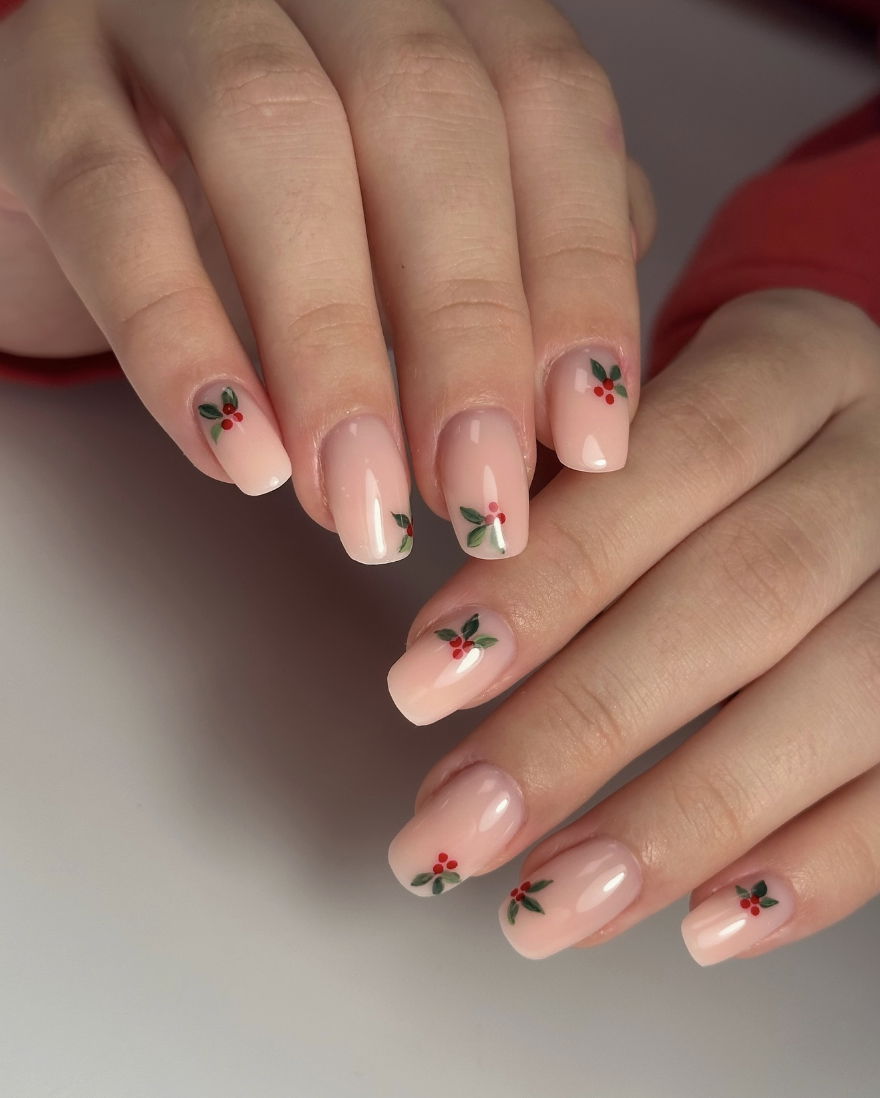 Red and green Christmas nails