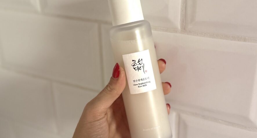 Beauty of joseon Glow Replenishing Rice Milk in hand