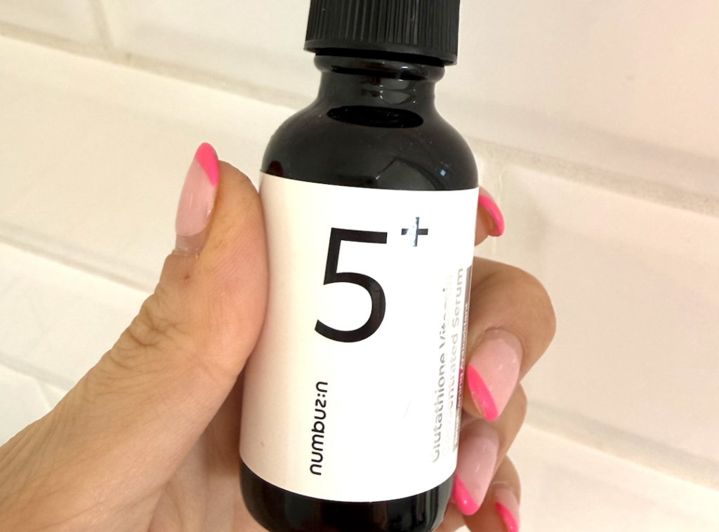 numbuzin No.5+ Glutathione Vitamin Concentrated Serum bottle