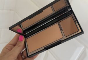 Studio 10 Skin Repair Perfect Canvas Treatment Foundation SPF 30 compact with dual shades opened during testing for review.