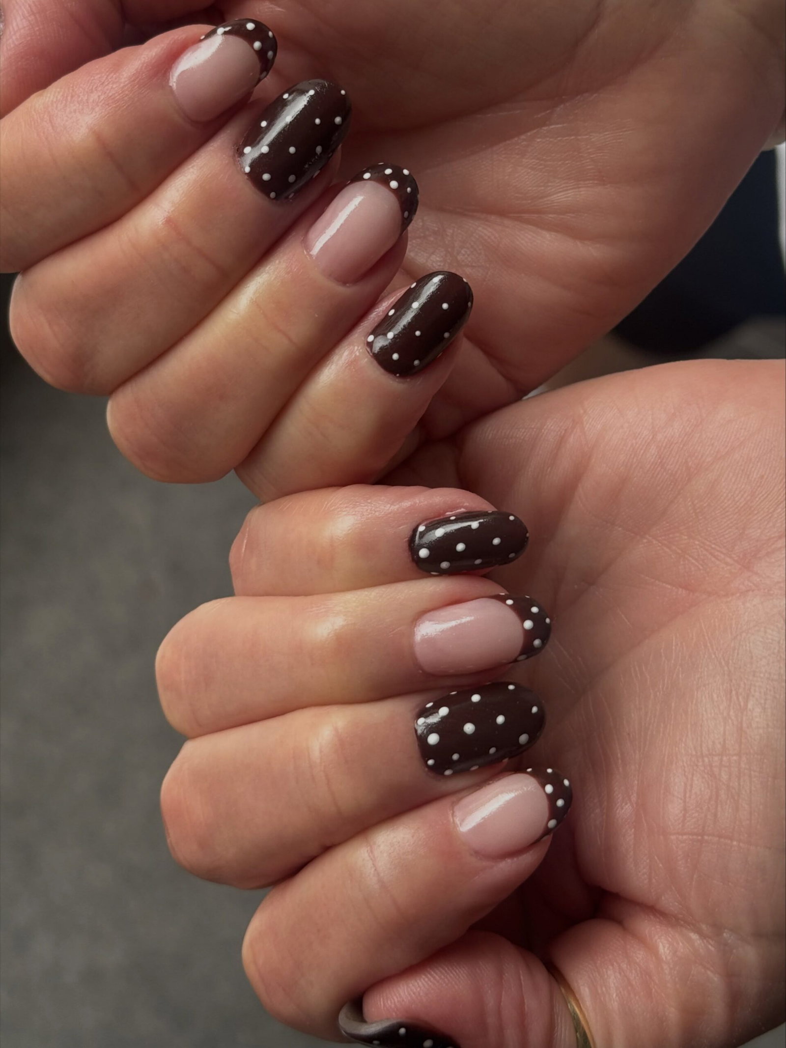 Short square gold chrome nails with a warm metallic autumn finish.